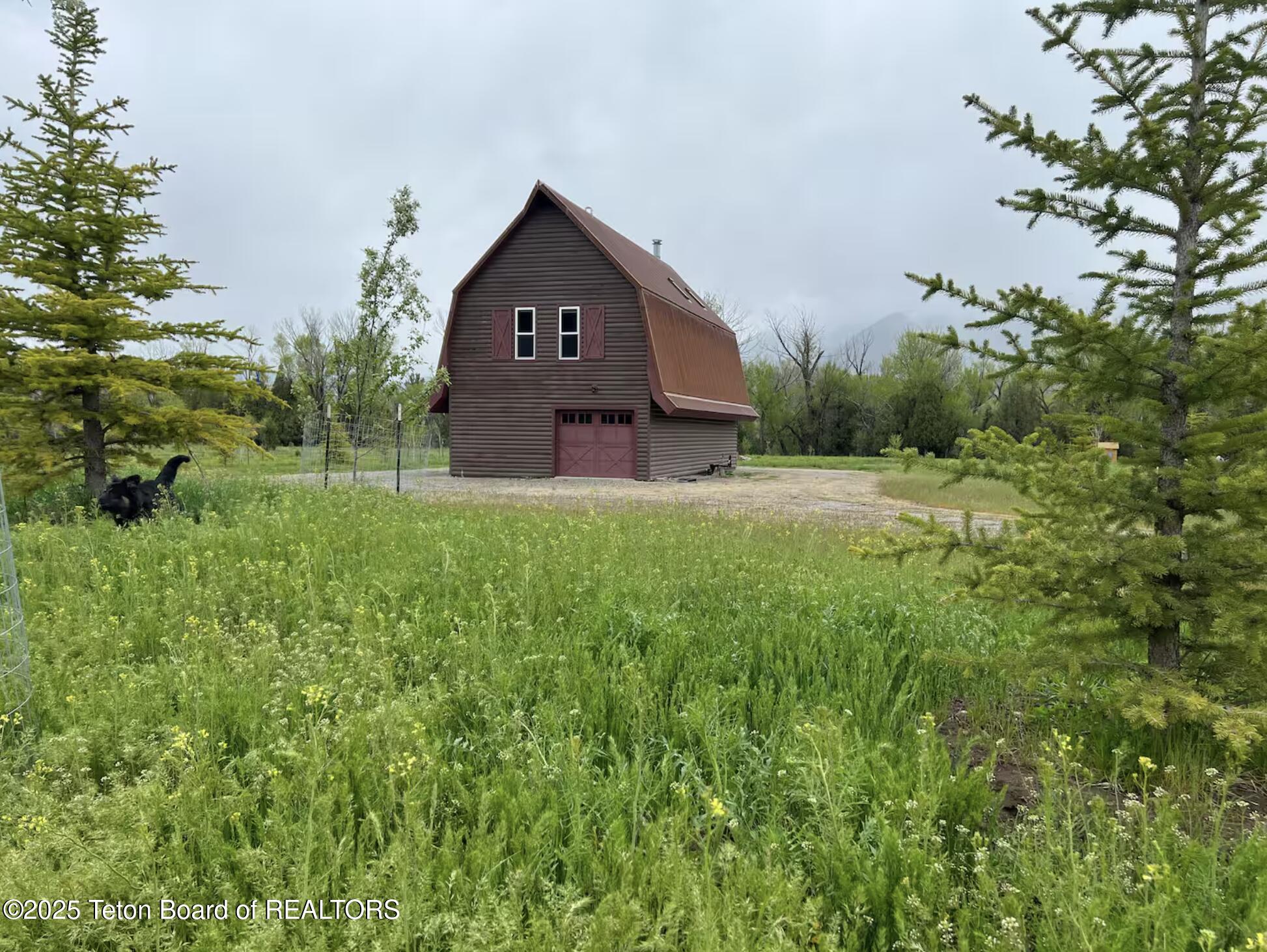 863 SNAKE RIVER Road