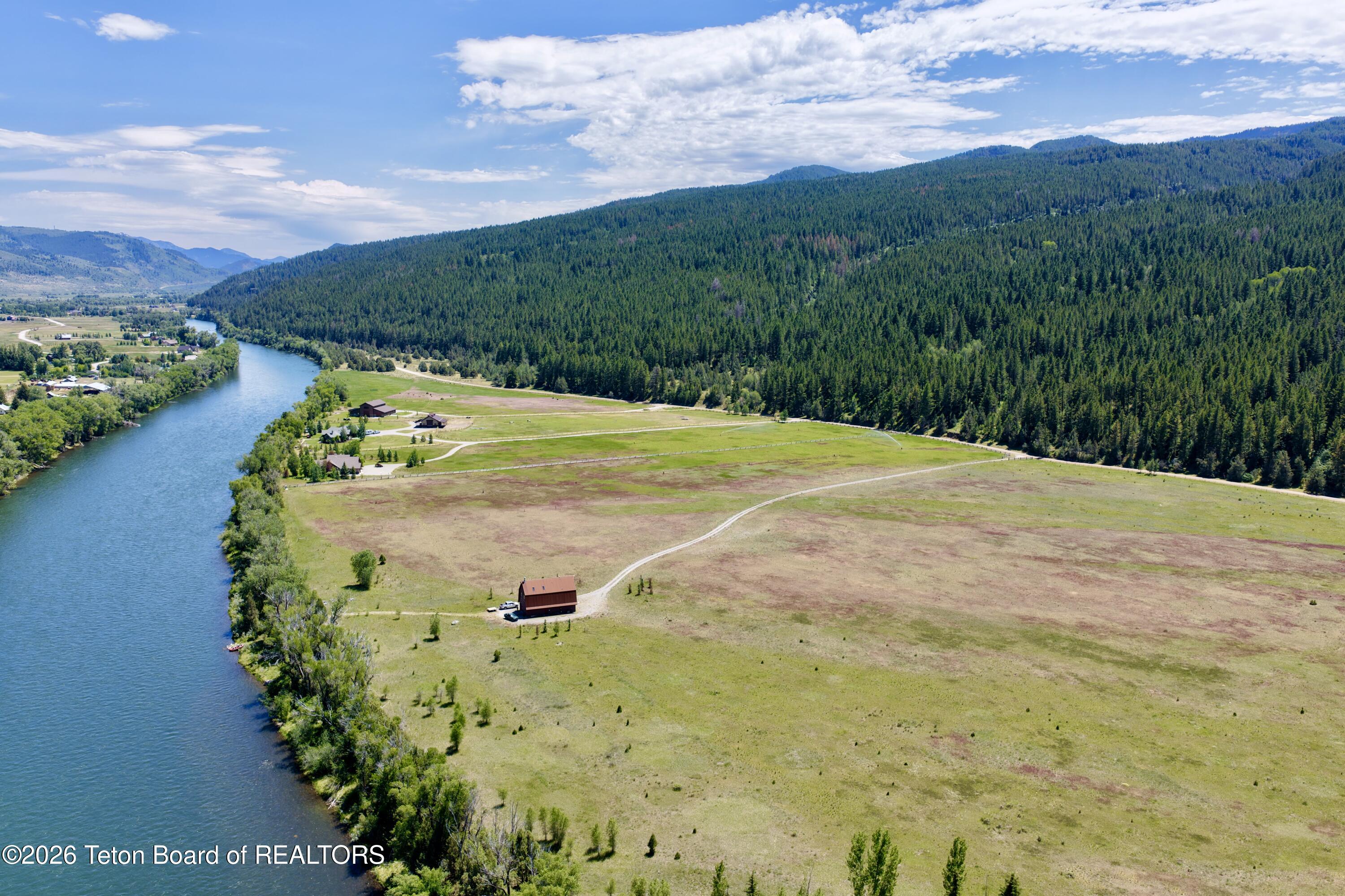 863 SNAKE RIVER Road
