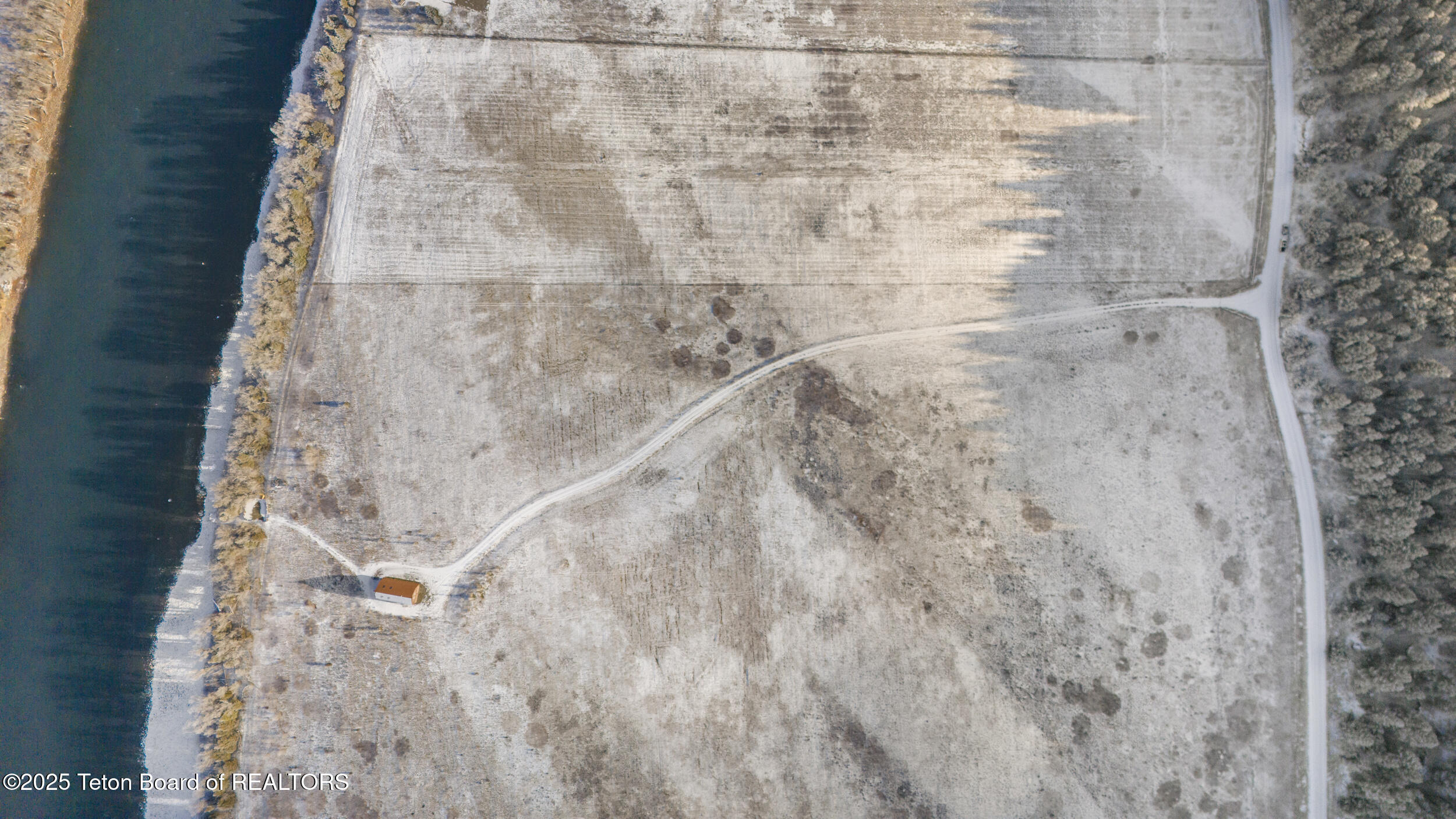 863 SNAKE RIVER Road