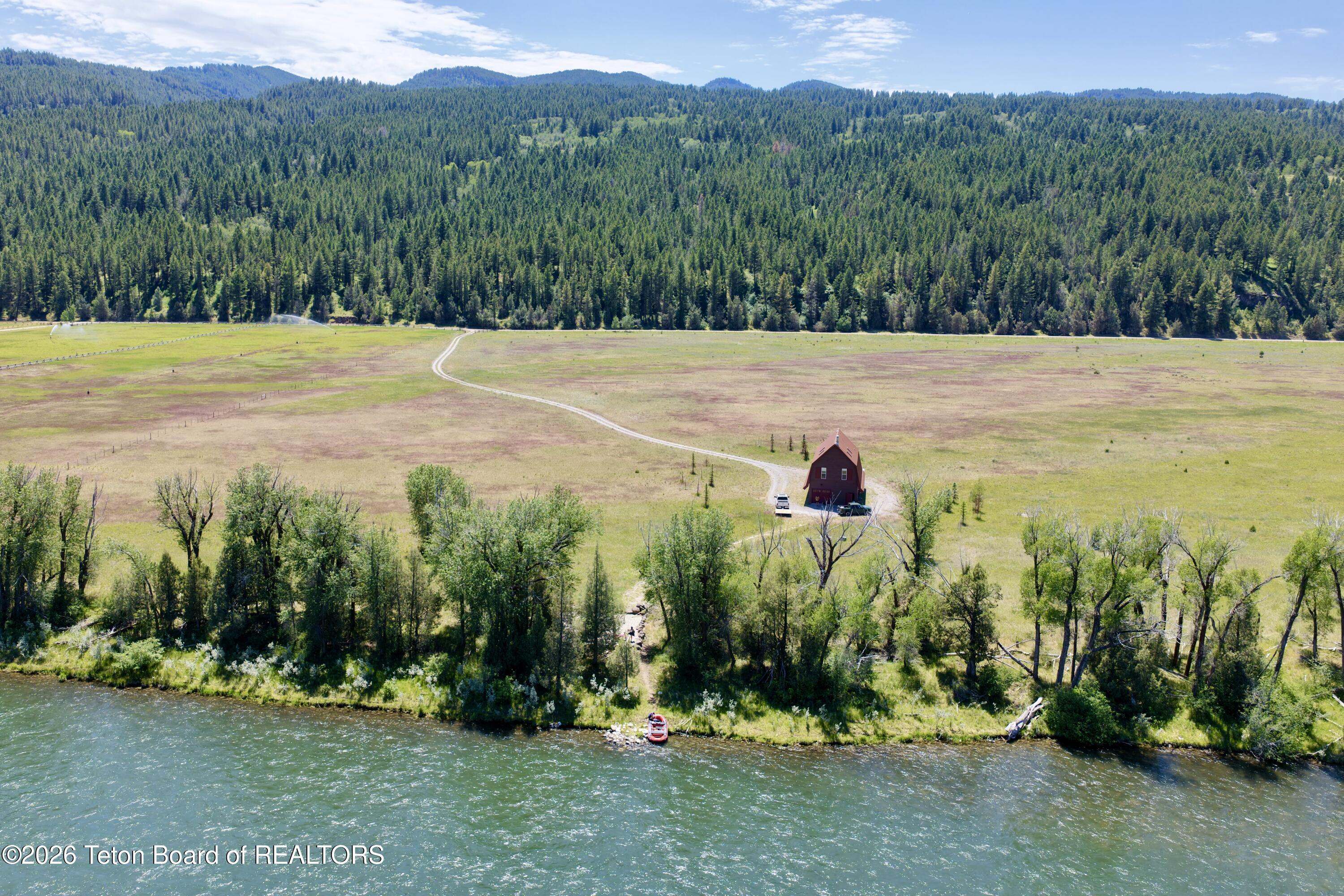 863 SNAKE RIVER Road
