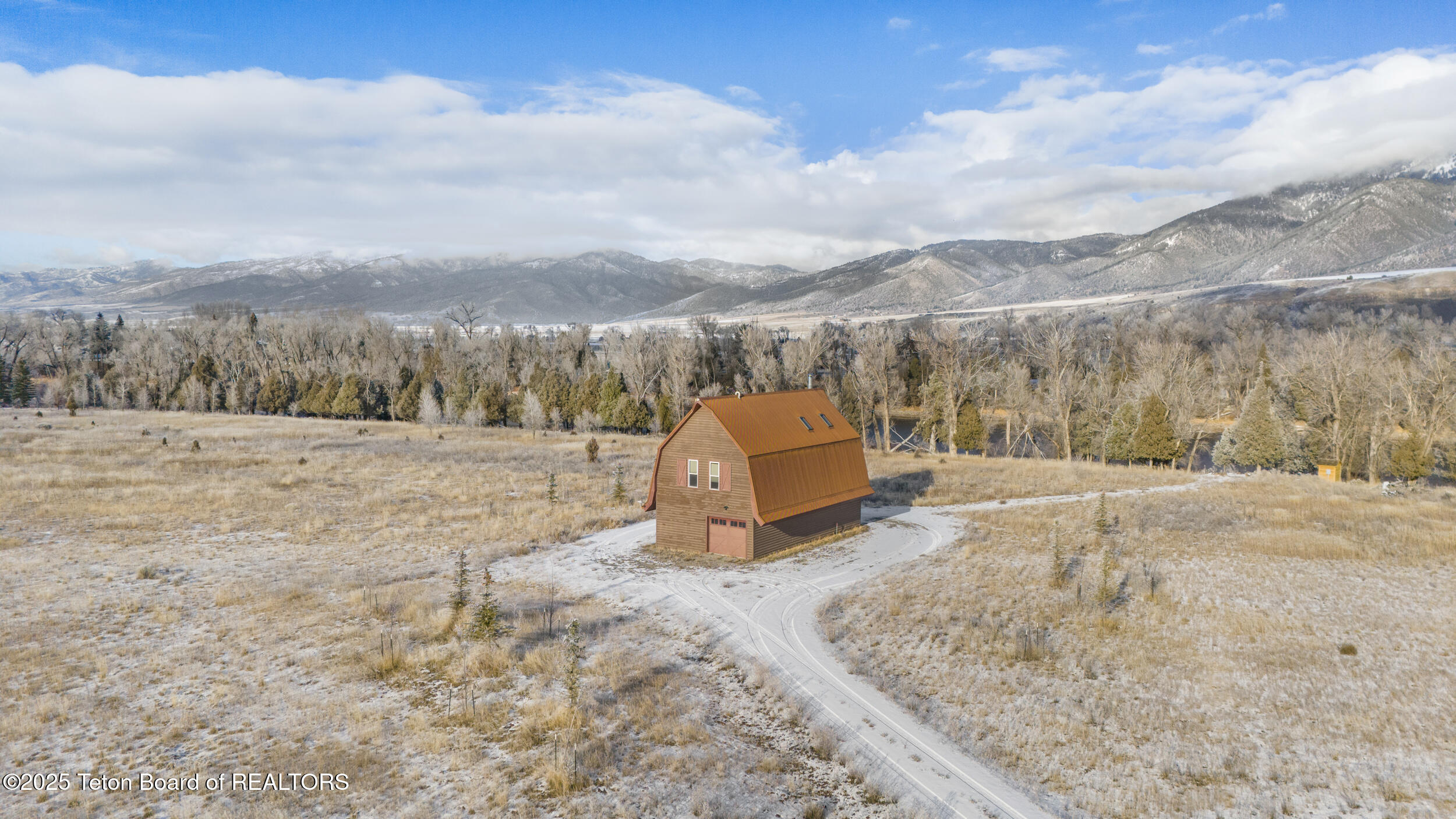 863 SNAKE RIVER Road