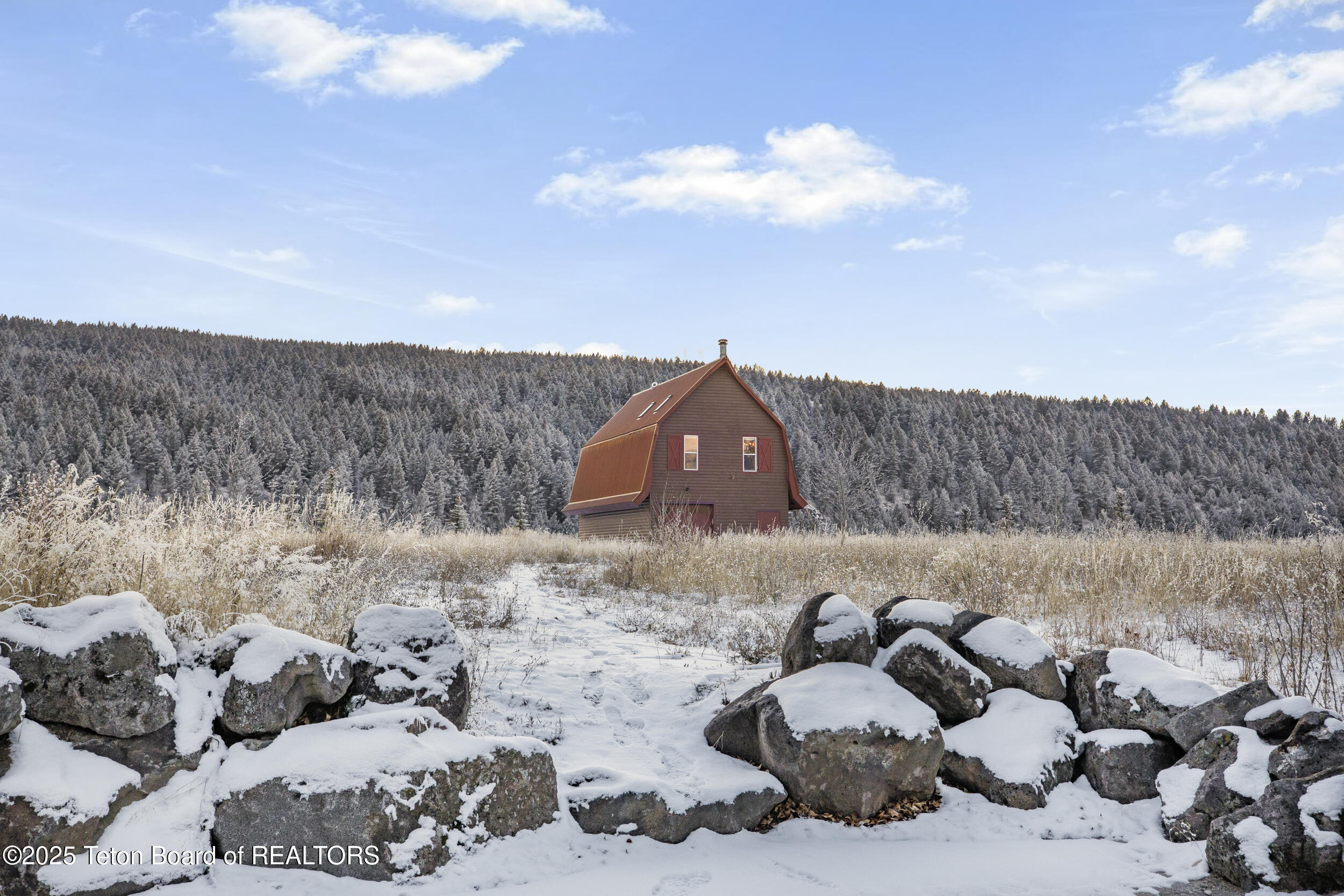 863 SNAKE RIVER Road