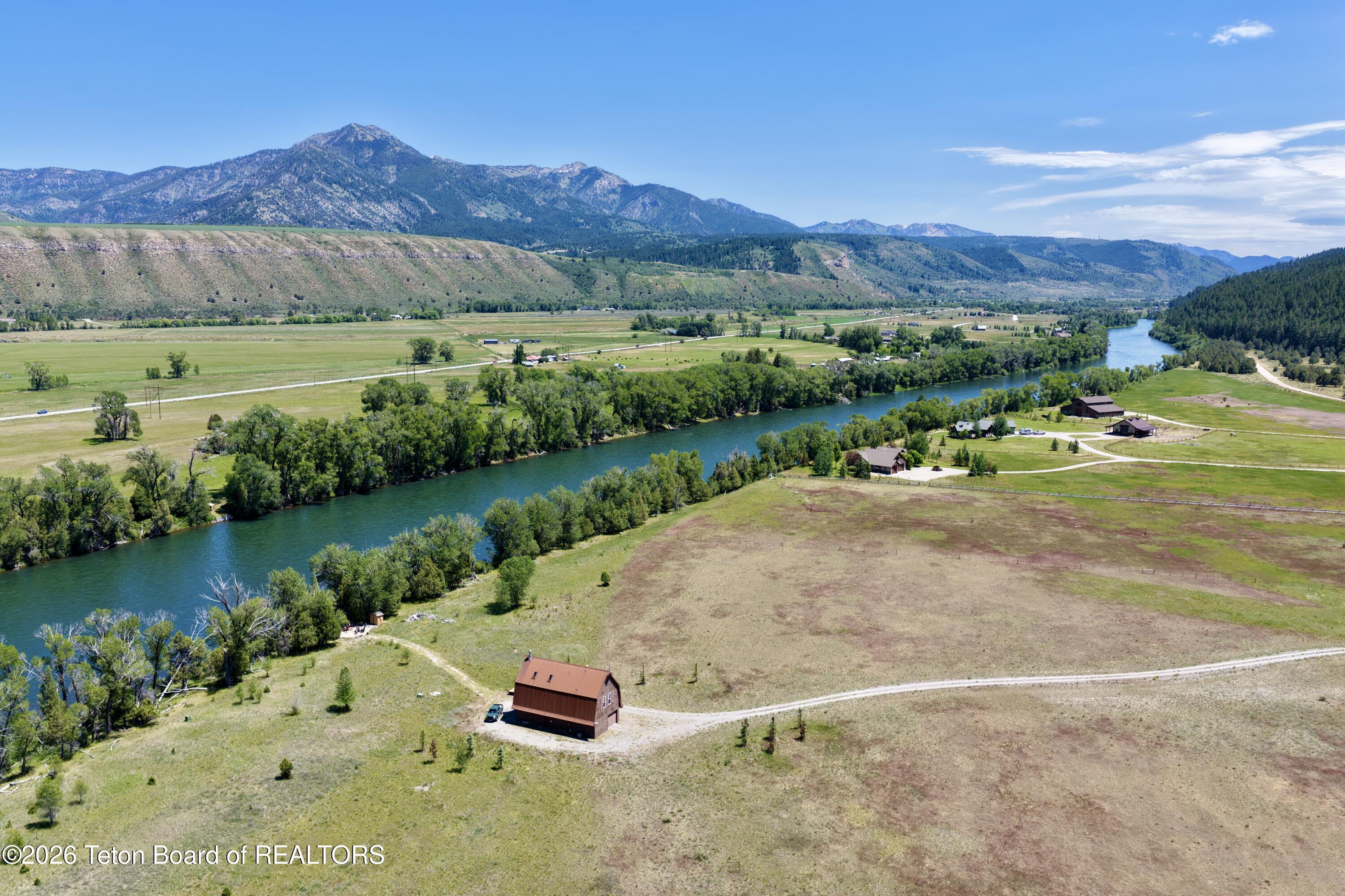 863 SNAKE RIVER Road