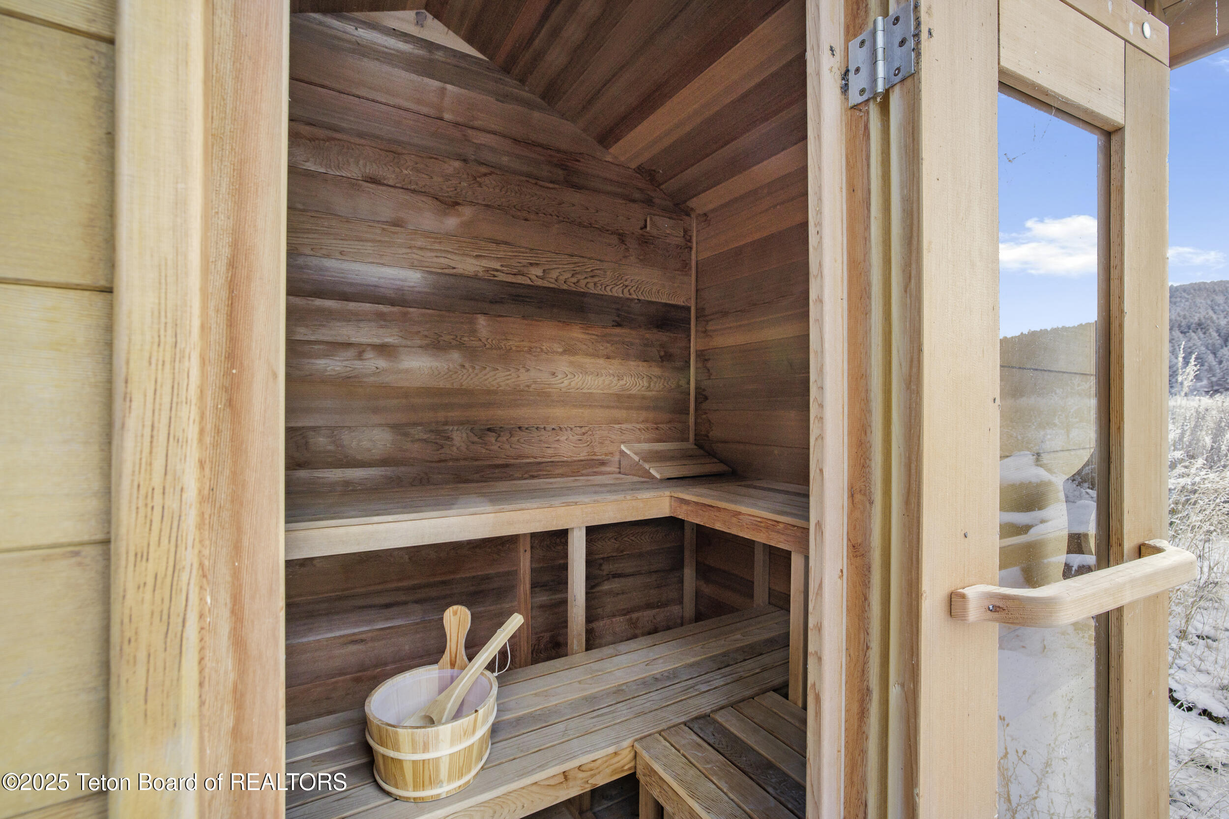 863 SNAKE RIVER Road