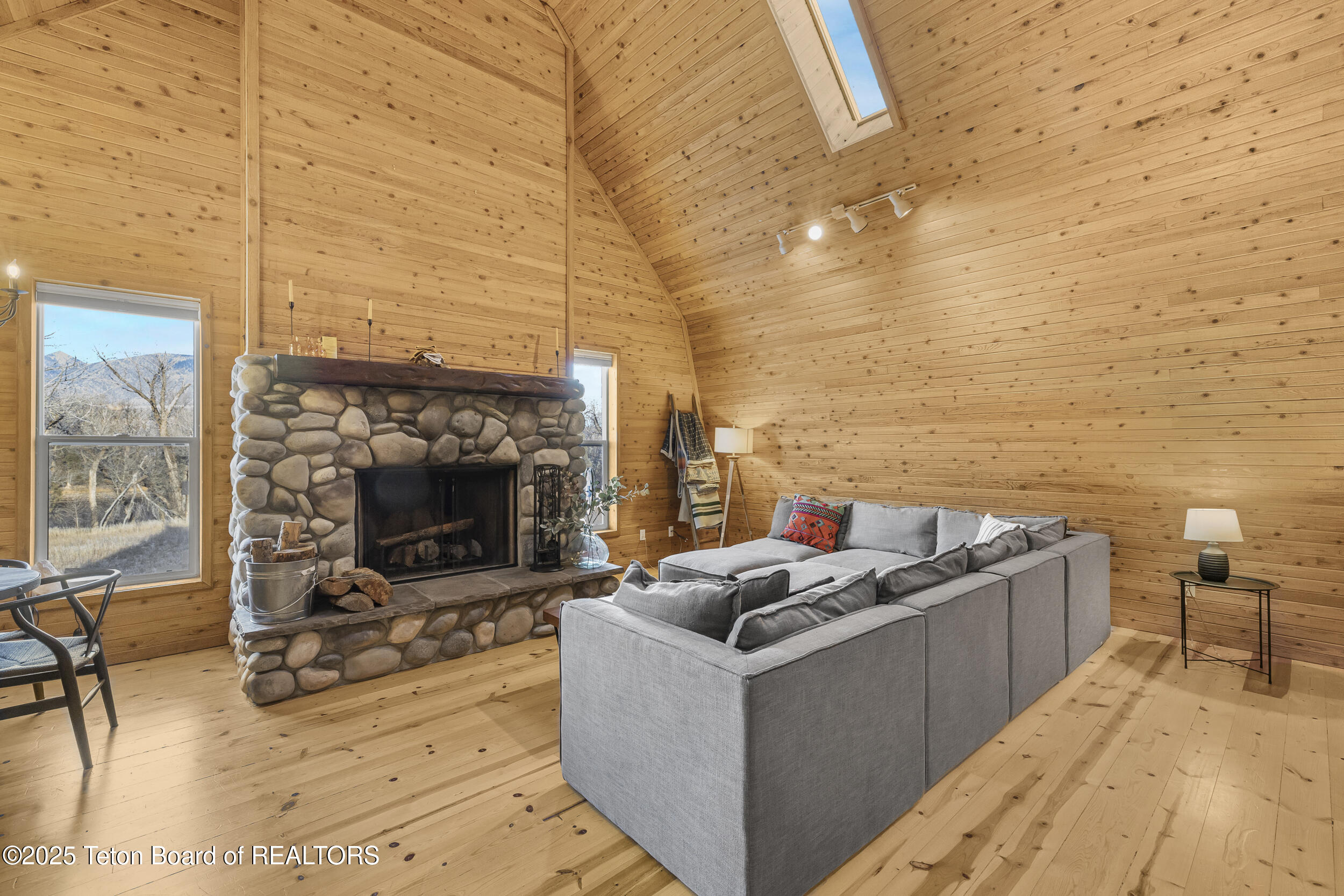 863 SNAKE RIVER Road