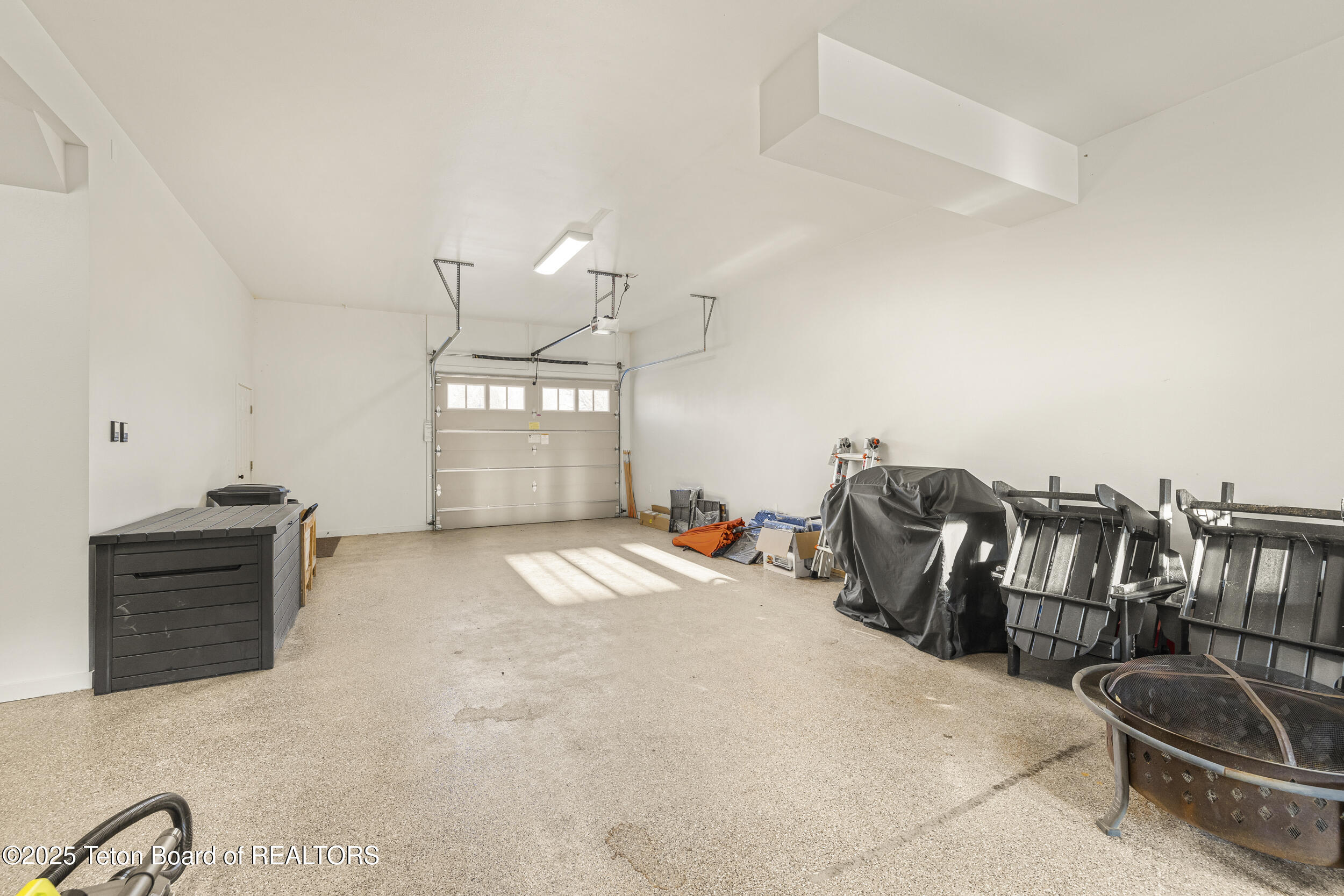 863 SNAKE RIVER Road