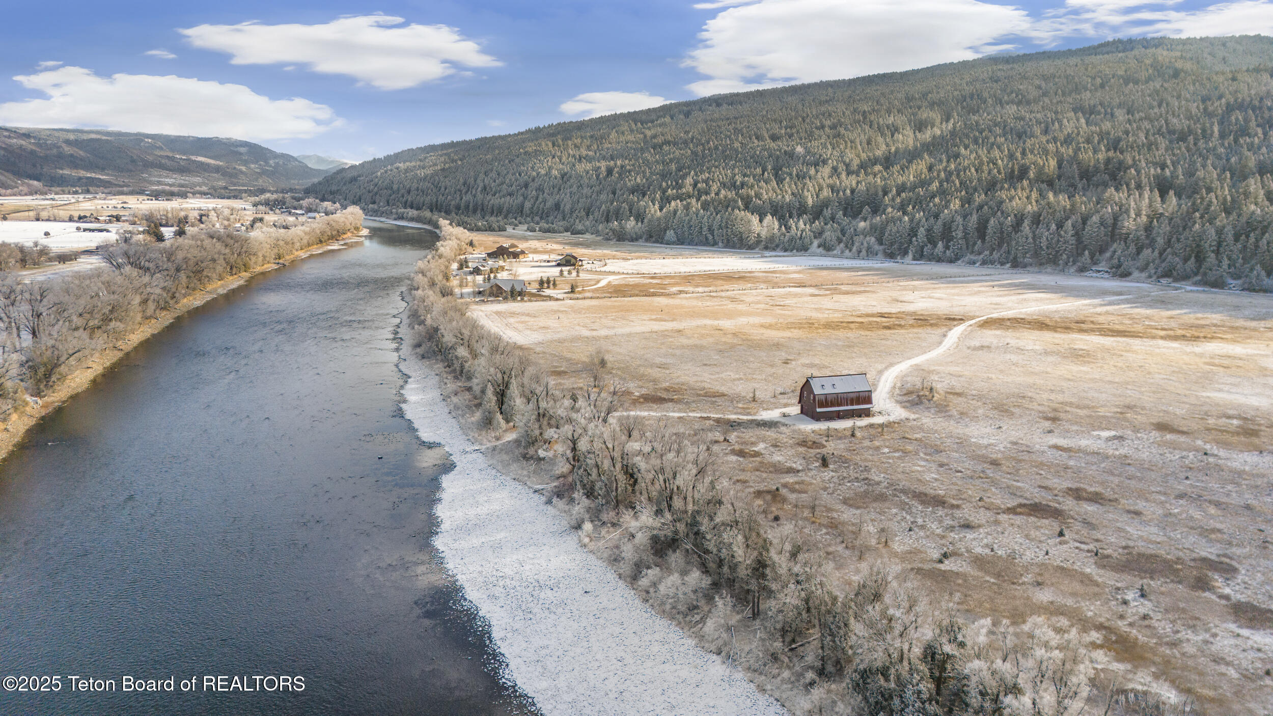 863 SNAKE RIVER Road