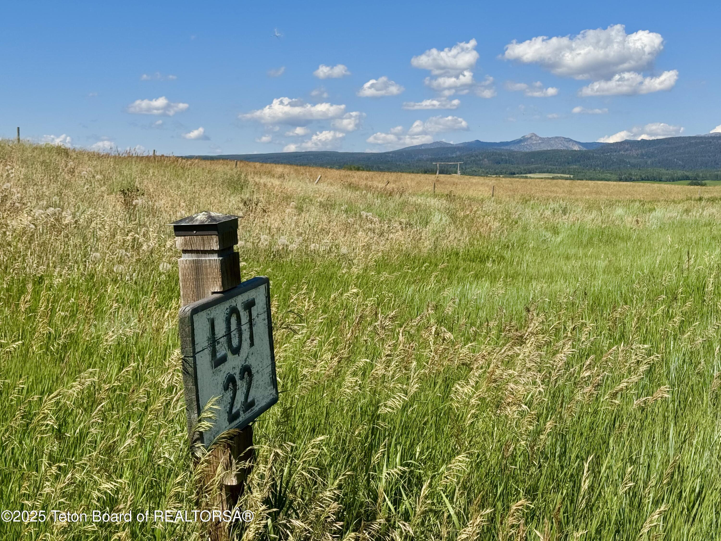 2410 SNOW CREST RANCH Drive