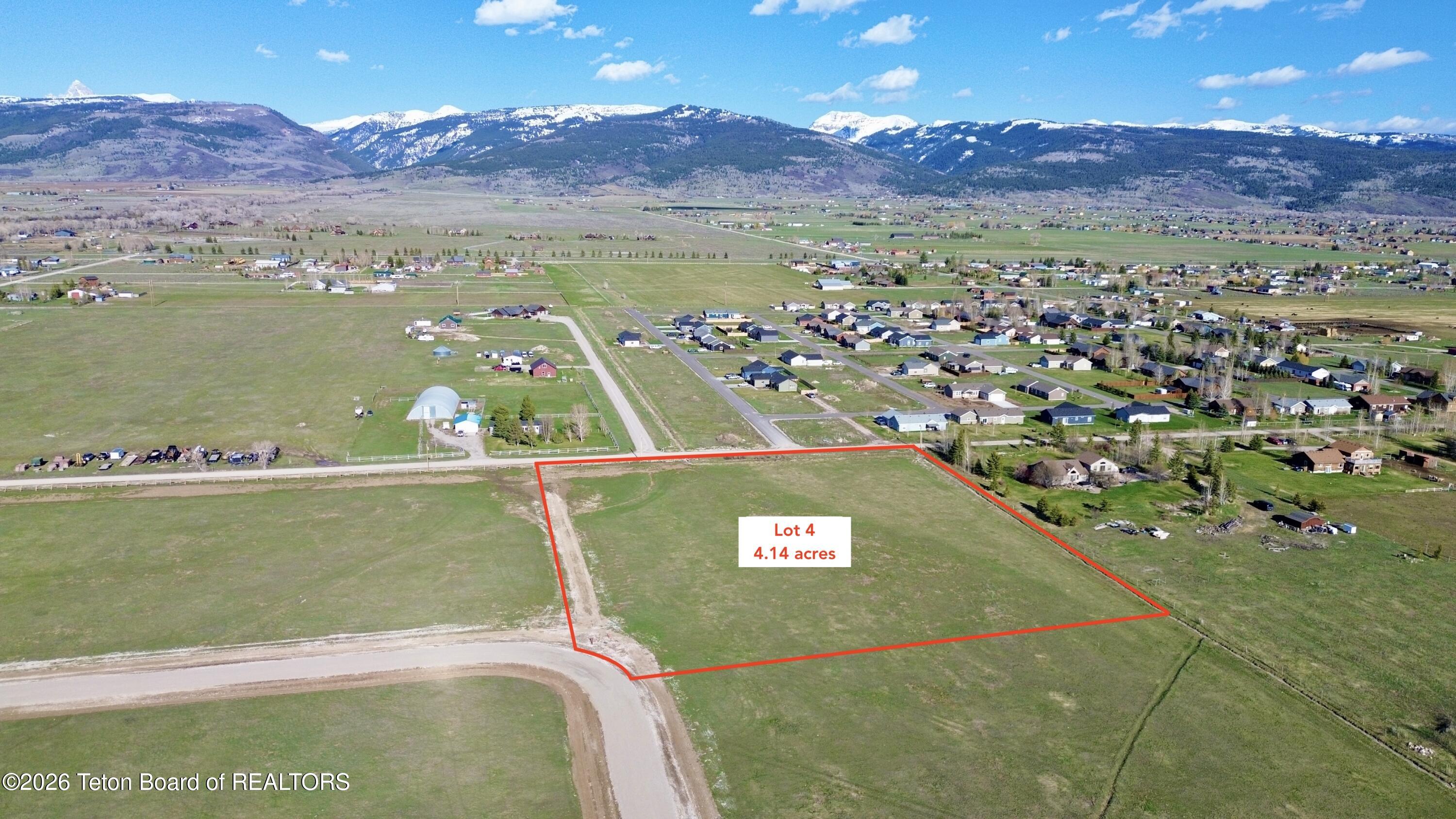 LOT 4 WALDEN COURT