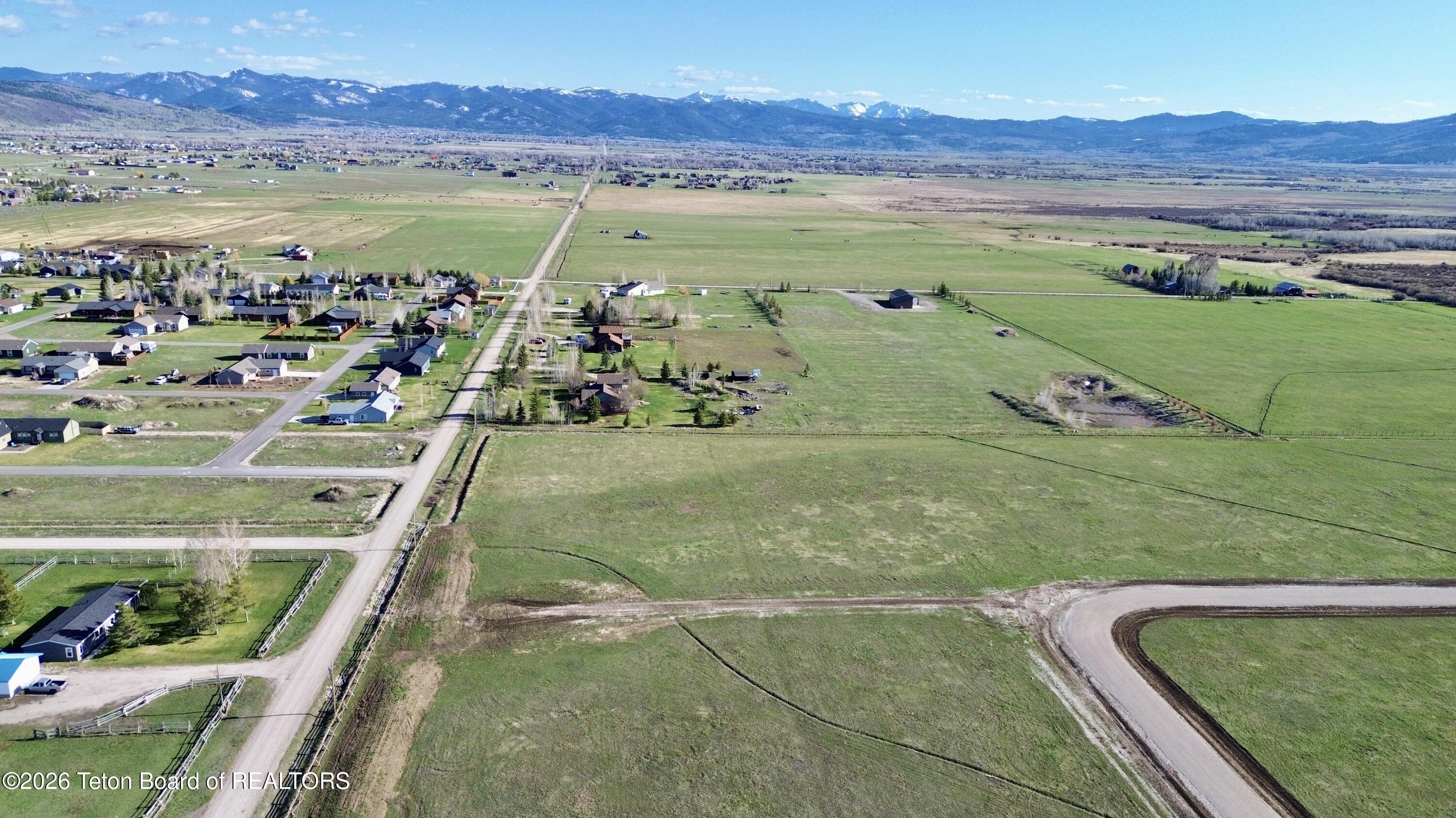 LOT 4 WALDEN COURT