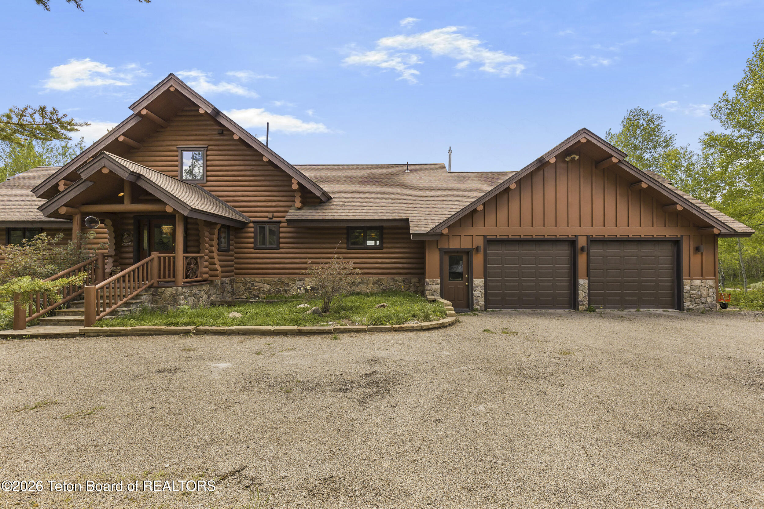 25020 N MOOSE Court