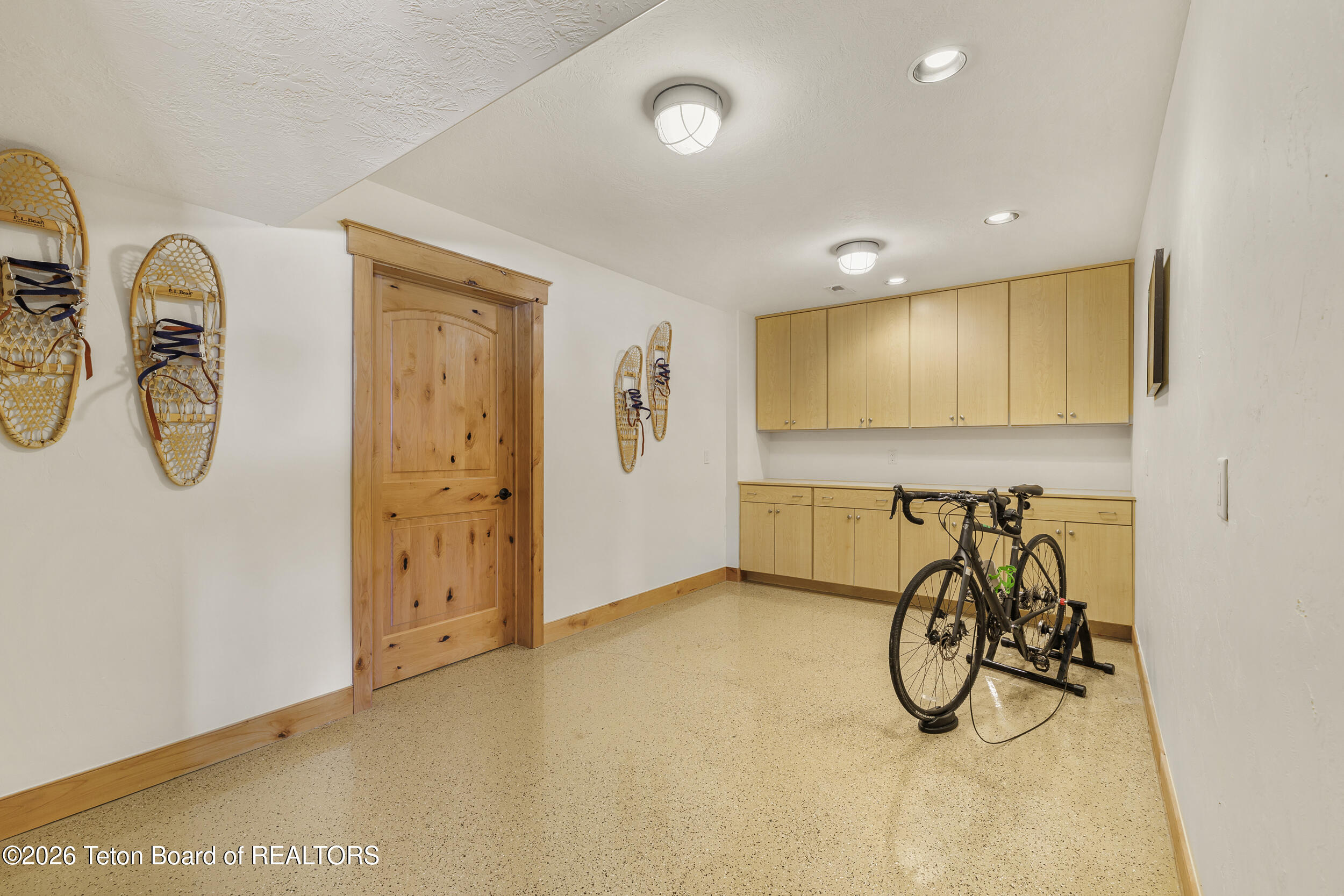 8157 RIPPLINGER Road