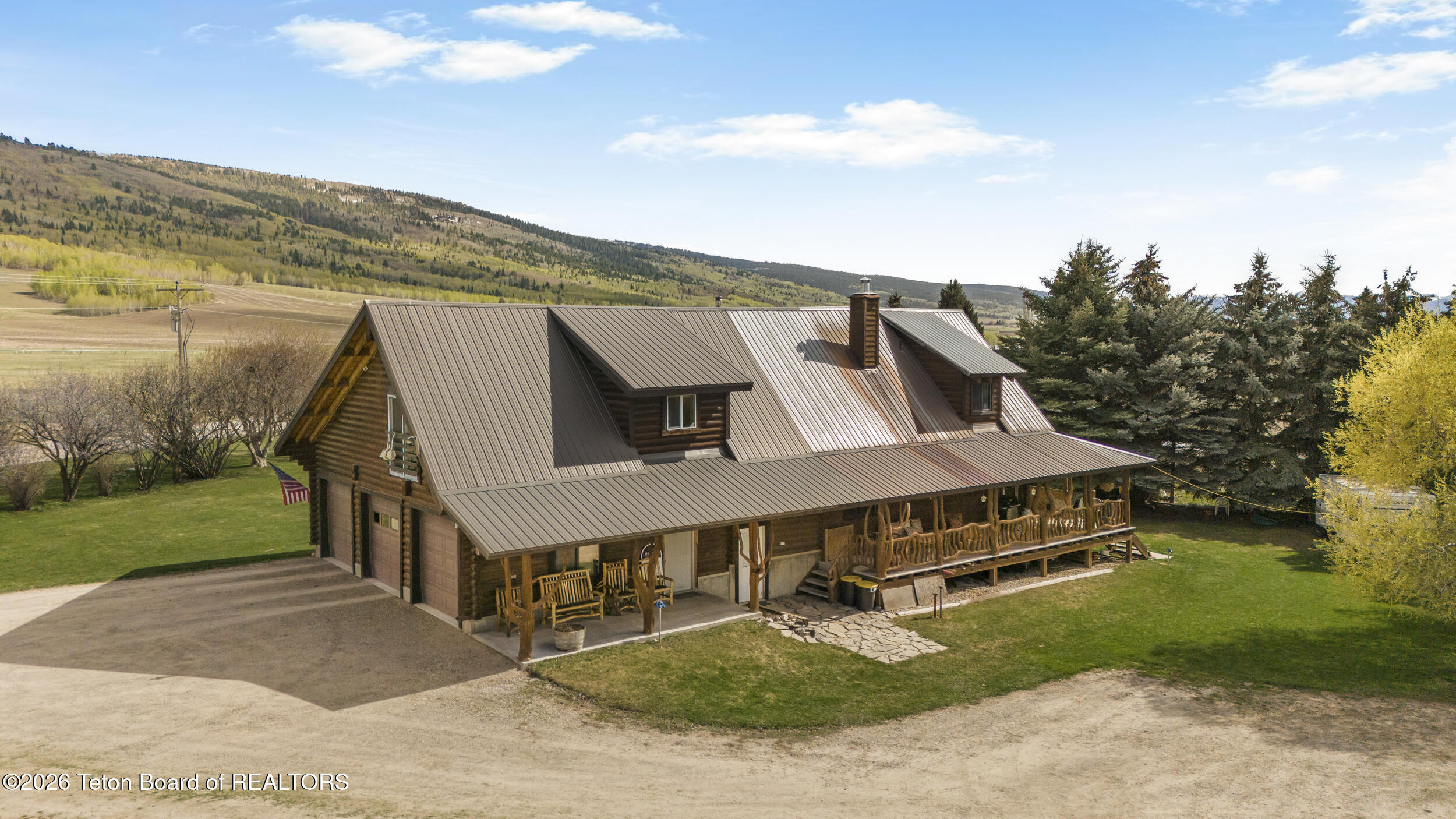 2315 S STATELINE Road