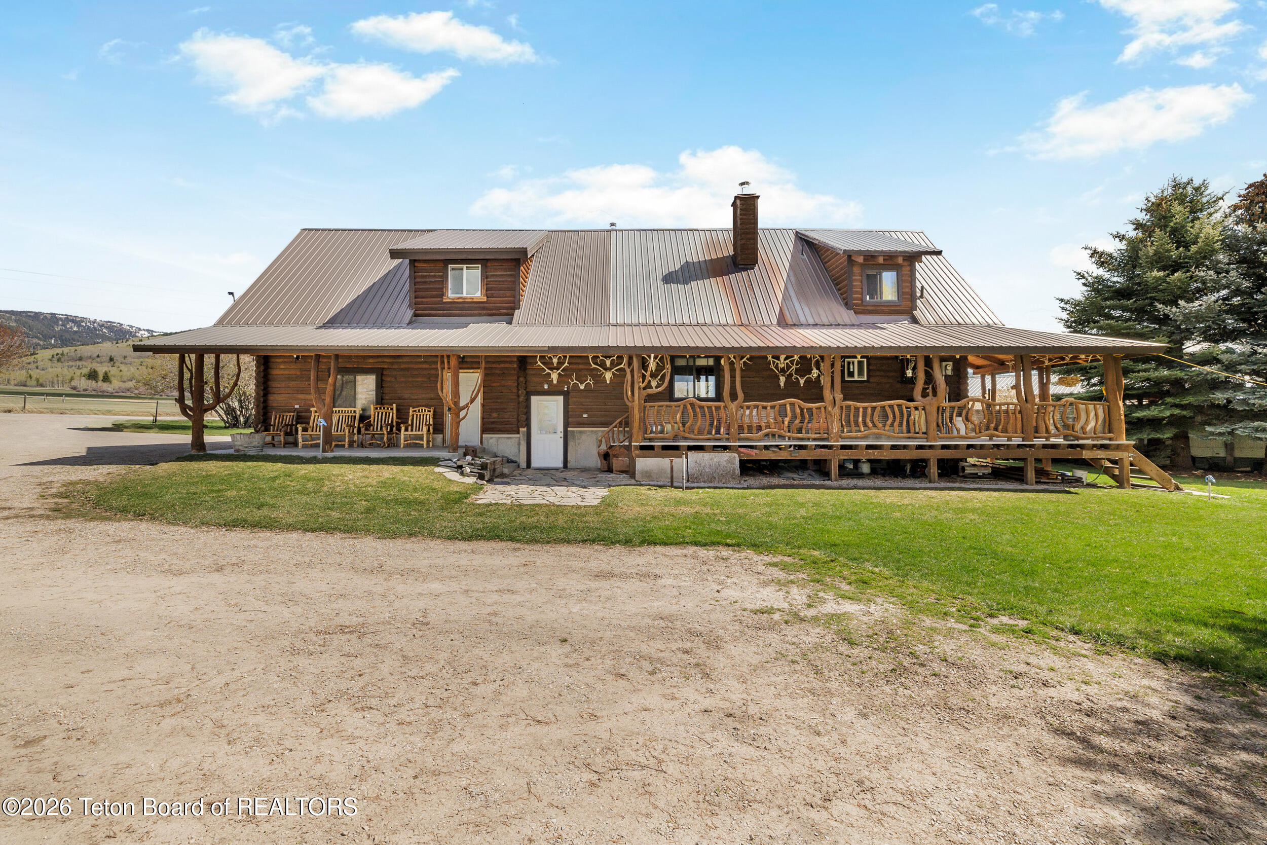 2315 S STATELINE Road