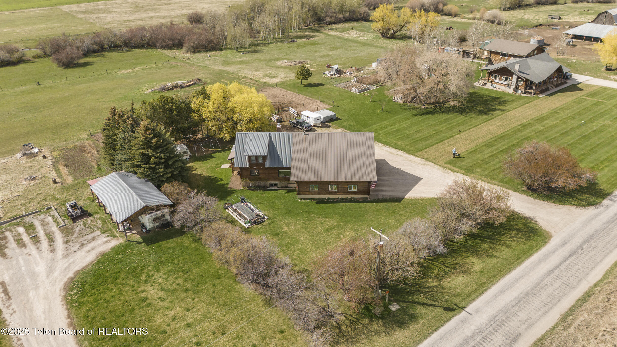 2315 S STATELINE Road