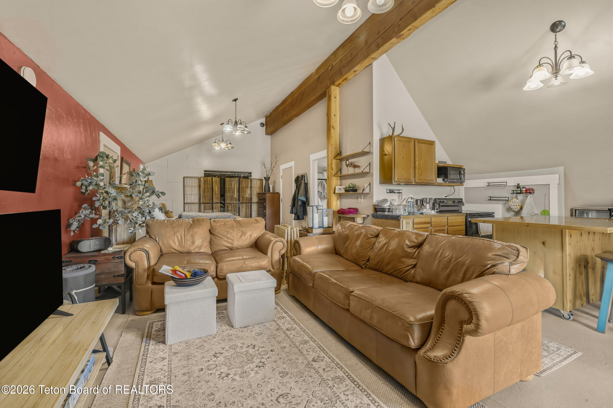 2315 S STATELINE Road