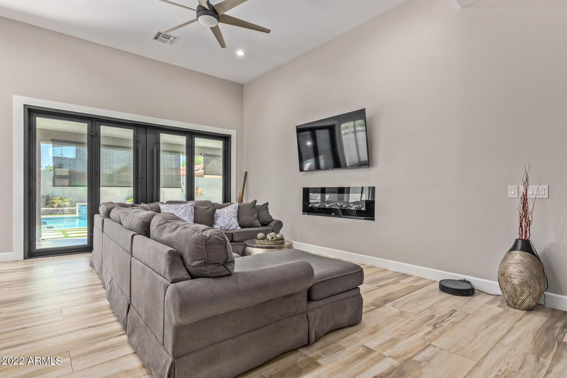 22640 N 47TH Place
