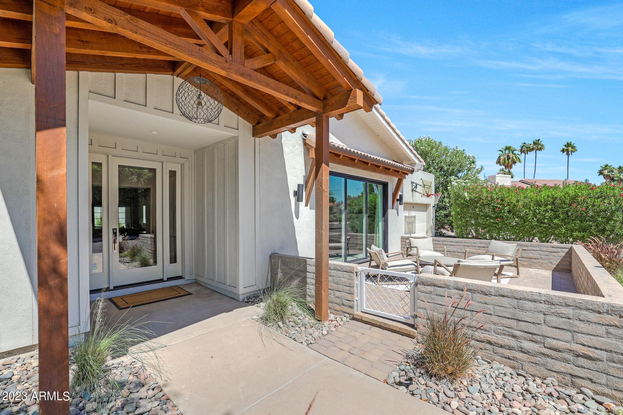 9202 N 83RD Place