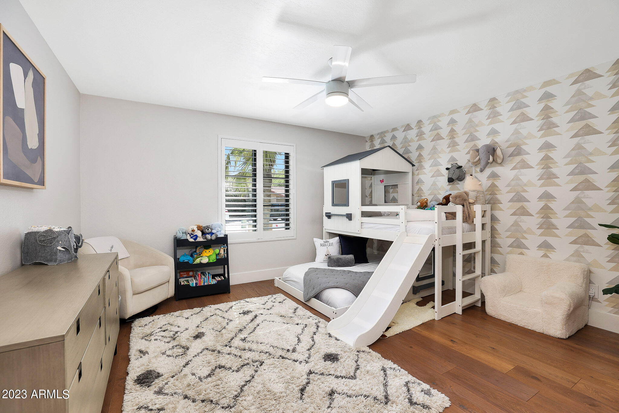 9202 N 83RD Place