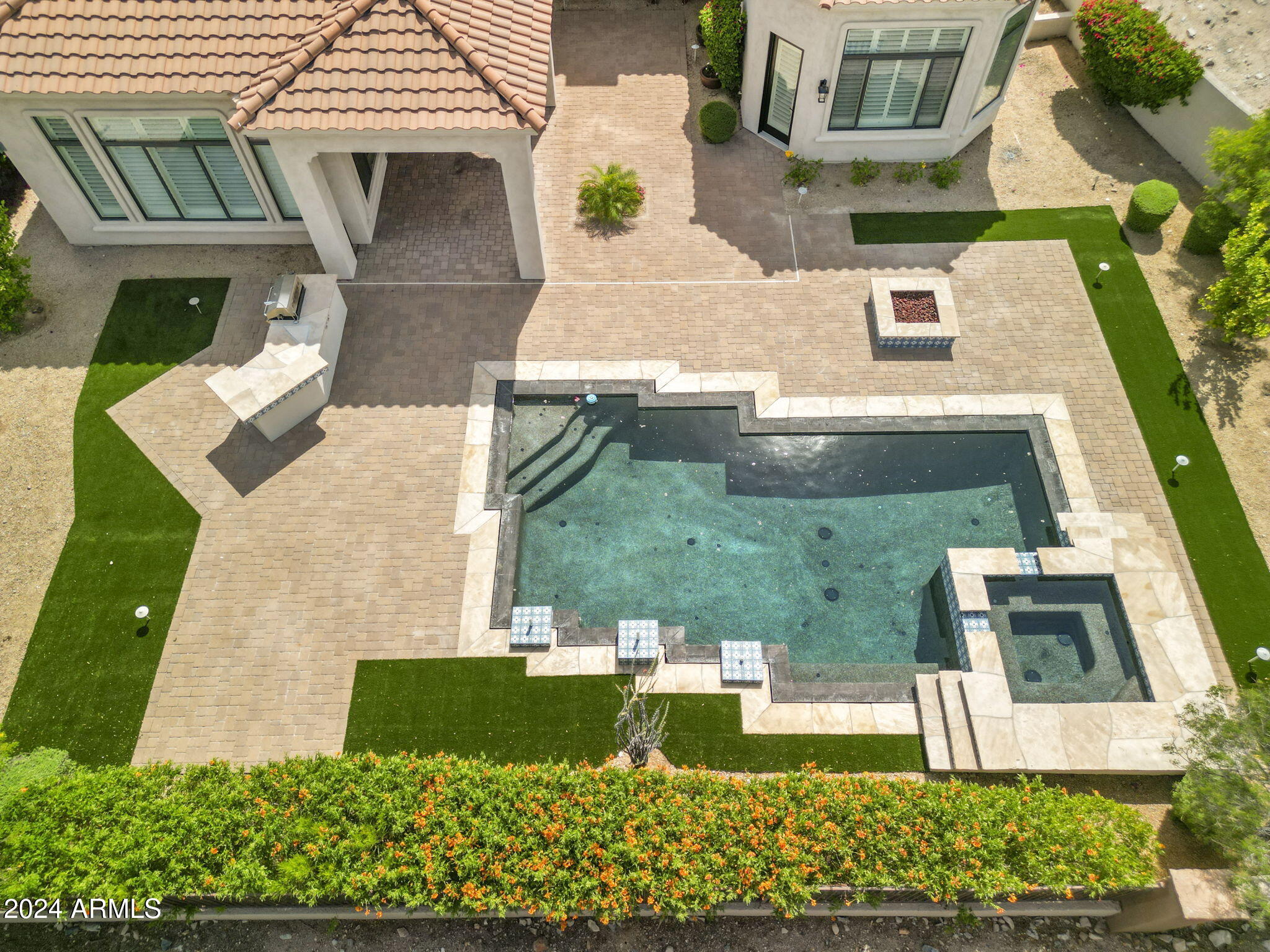 10007 E Ridgerunner Drive