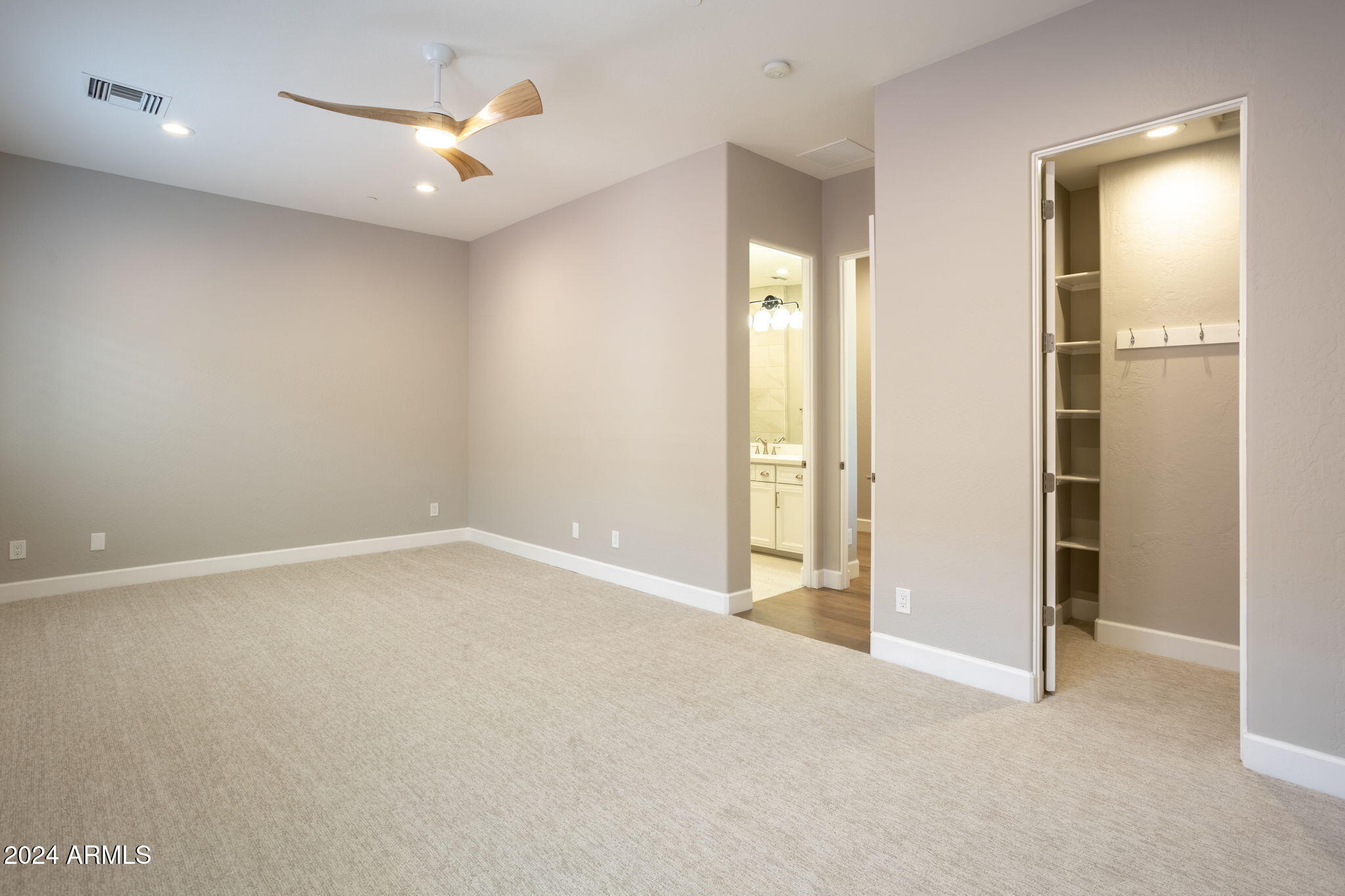 10007 E Ridgerunner Drive