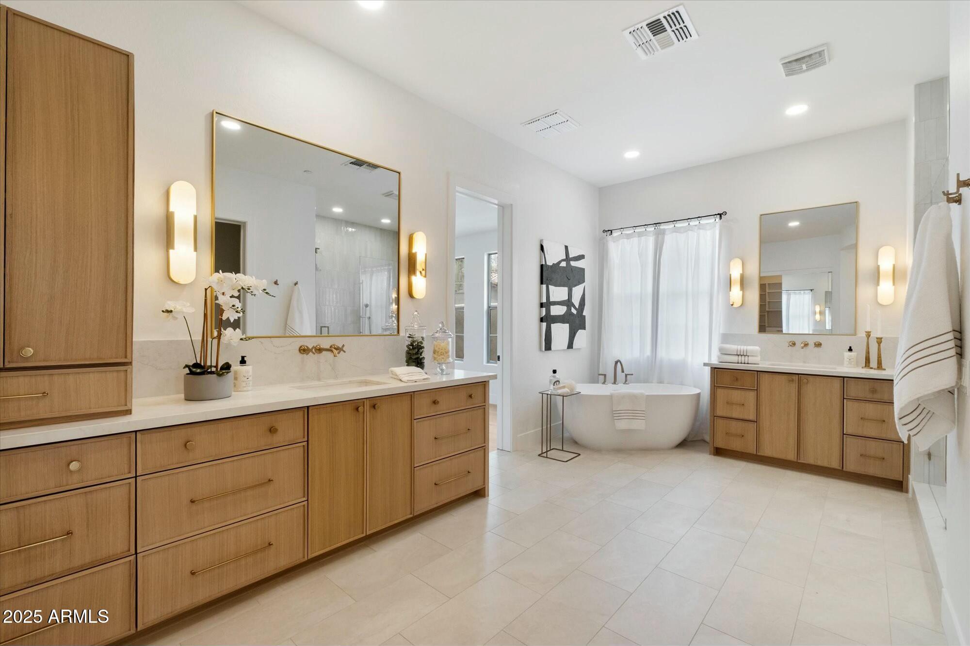 9248 E DESERT VILLAGE Drive