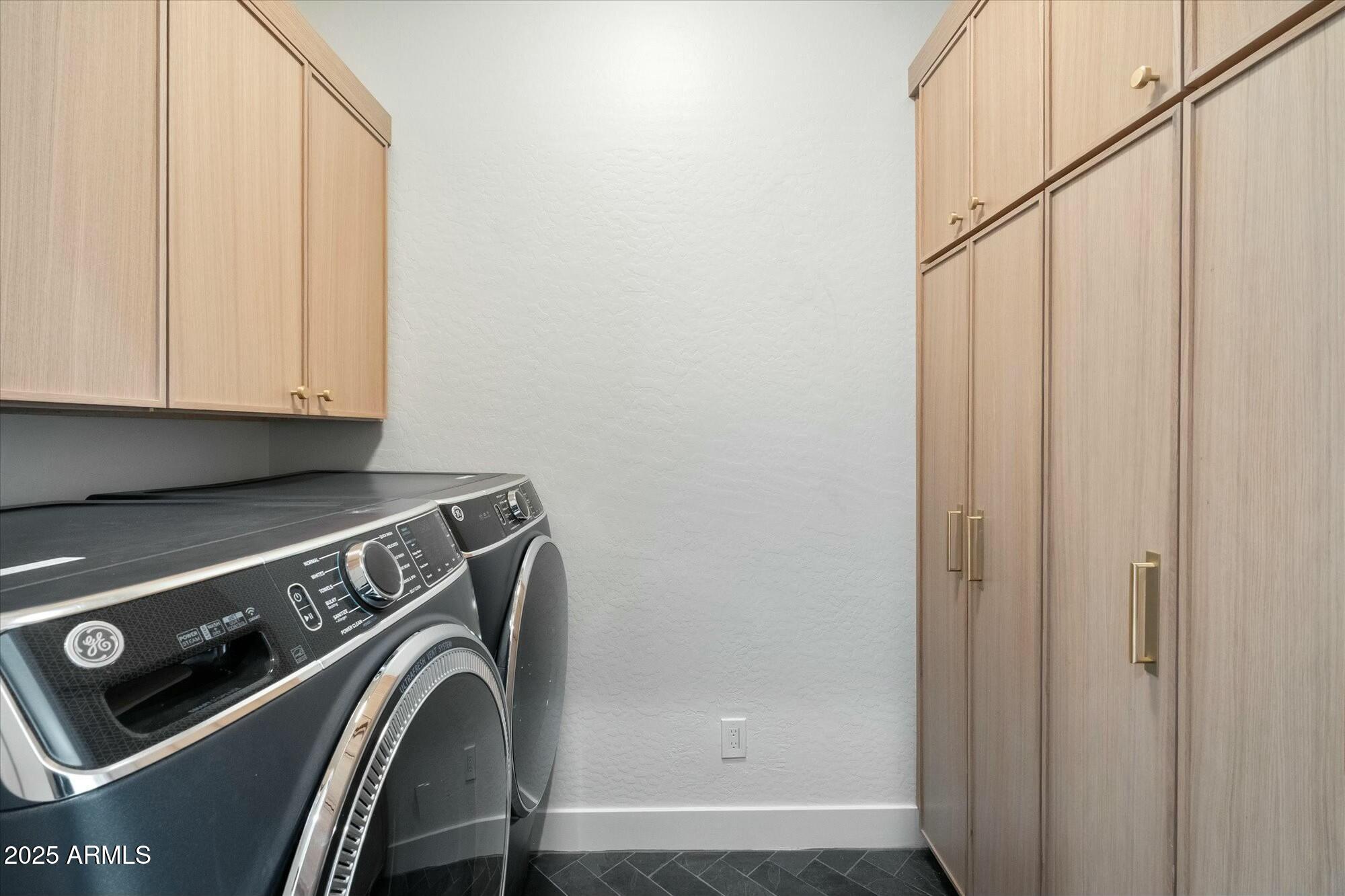 9248 E DESERT VILLAGE Drive