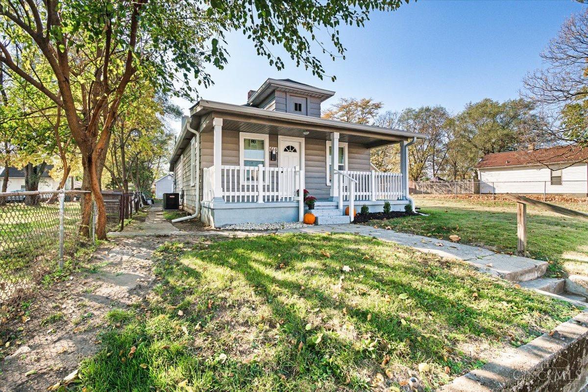 614 Catalpa Drive