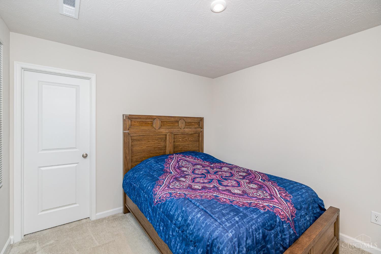 6482 Tralee Lane