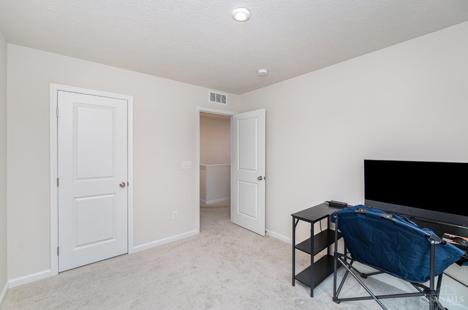 6482 Tralee Lane