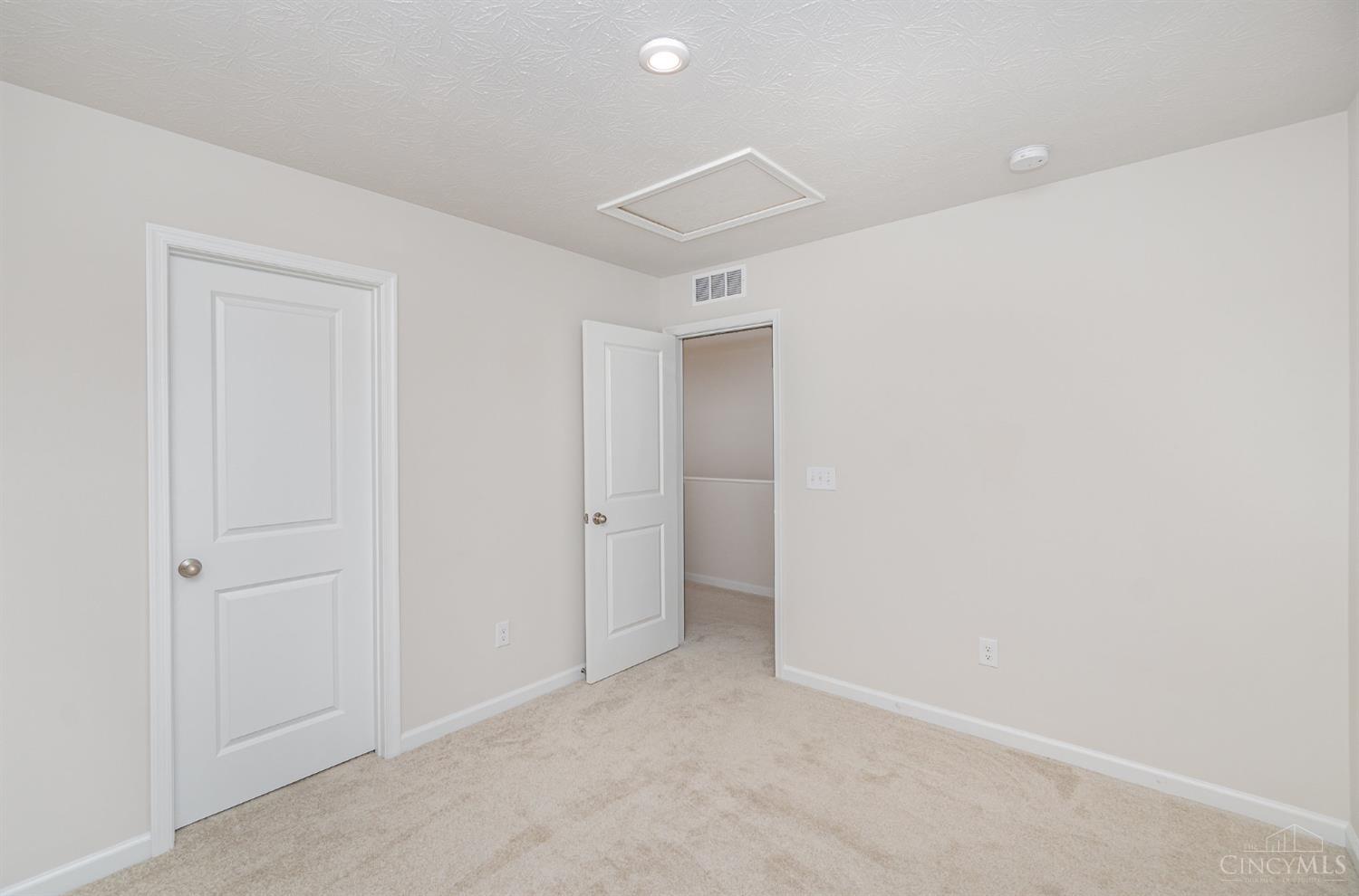 6482 Tralee Lane