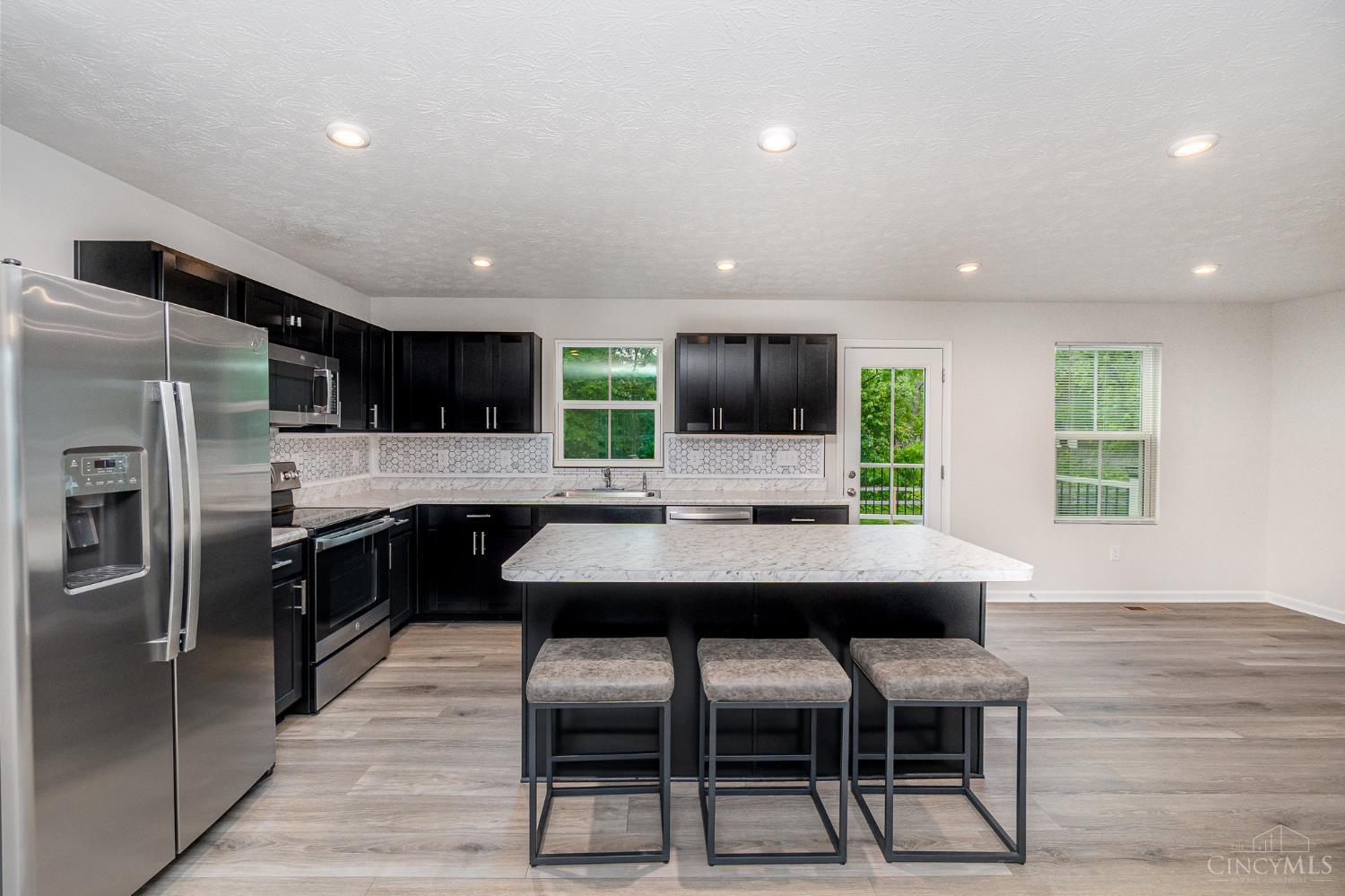 6482 Tralee Lane