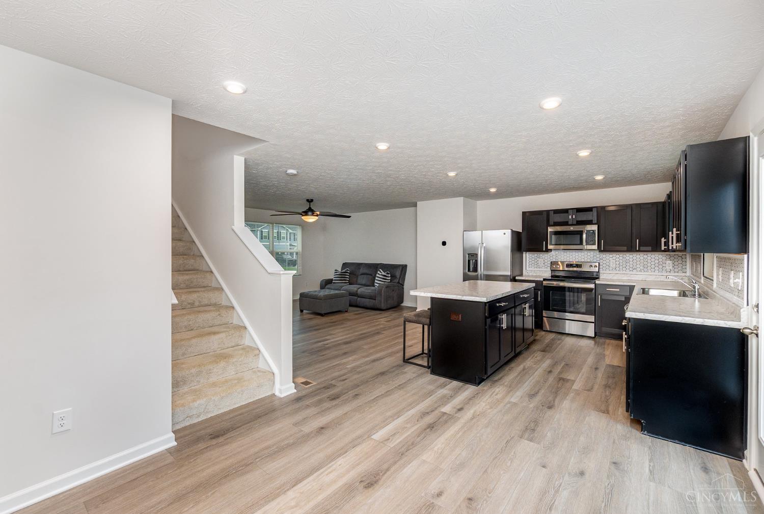 6482 Tralee Lane
