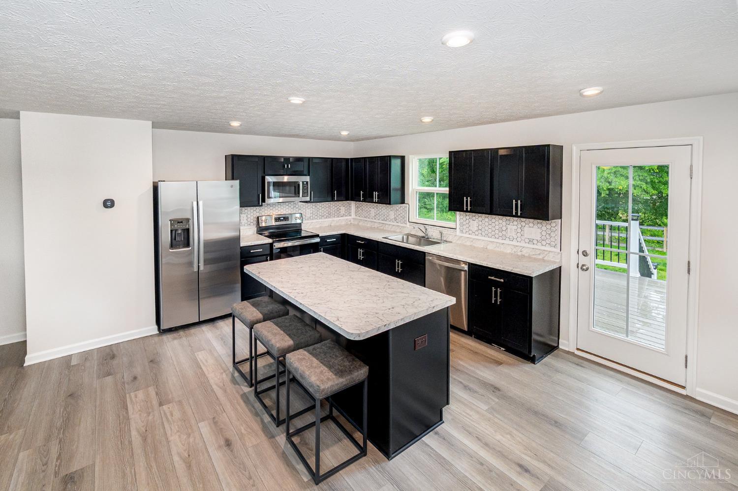 6482 Tralee Lane