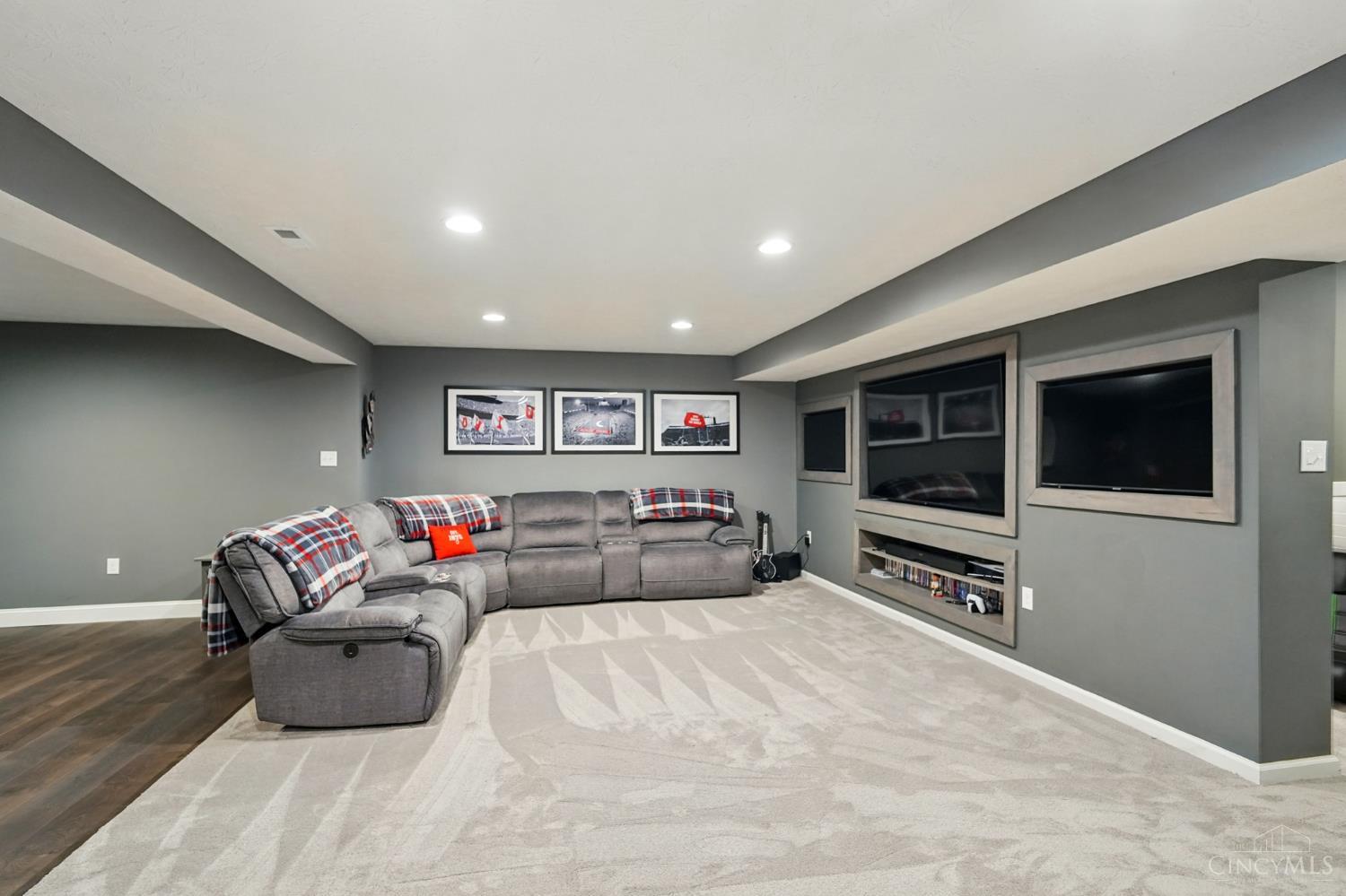 8772 Rhone Court