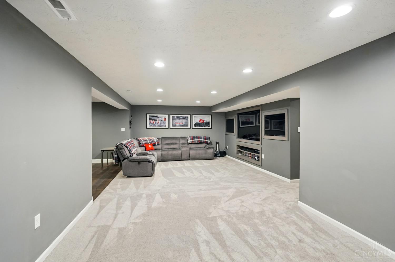 8772 Rhone Court