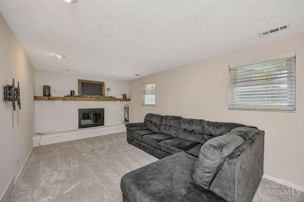 6655 Tulip Lane