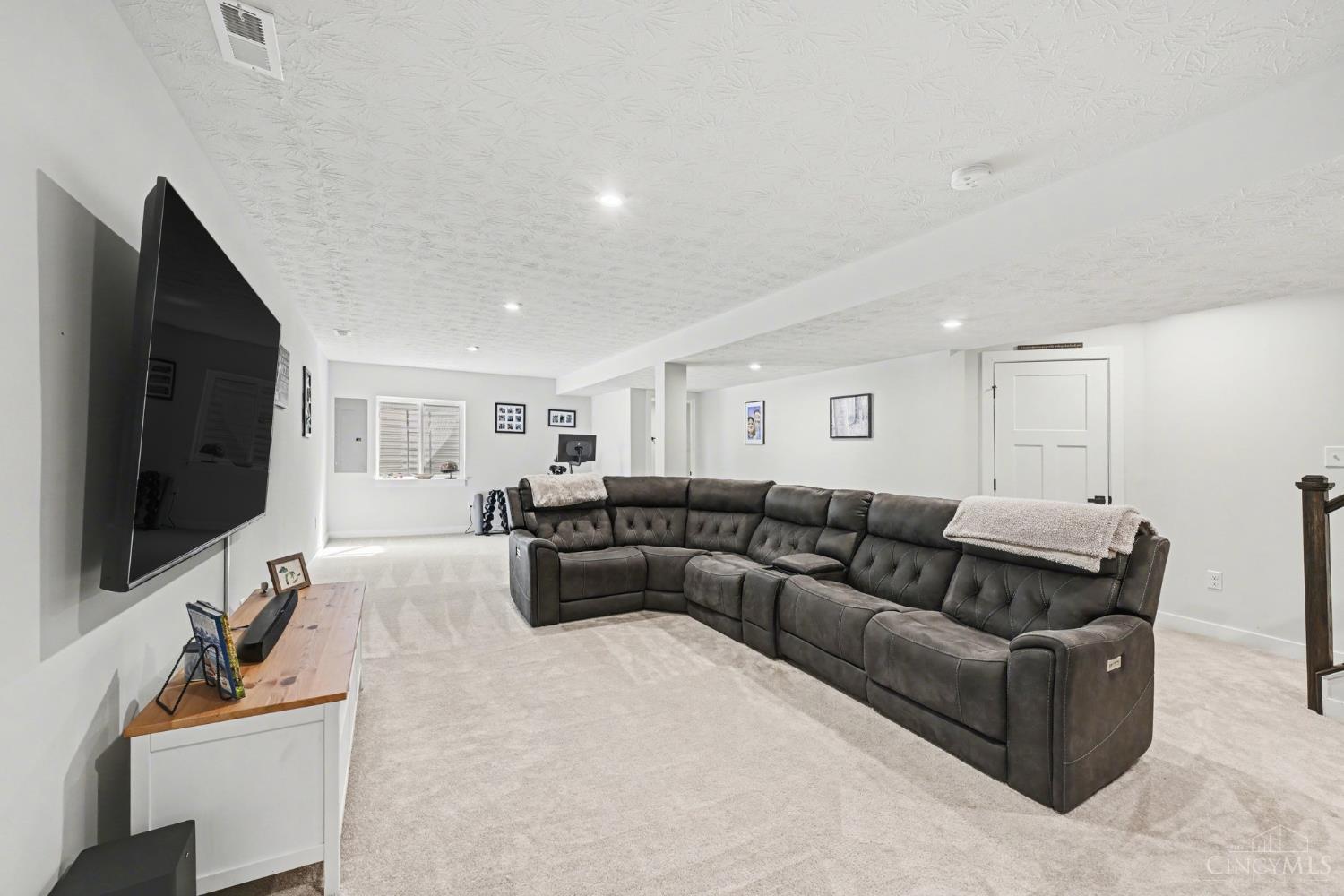 1745 Highlander Drive