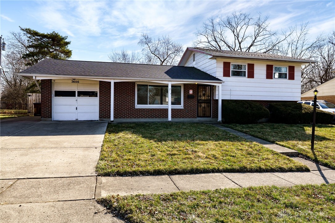 3686 Hermosa Drive