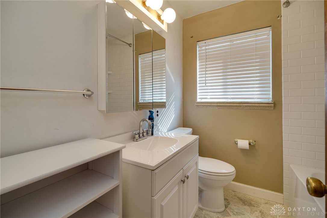 3686 Hermosa Drive