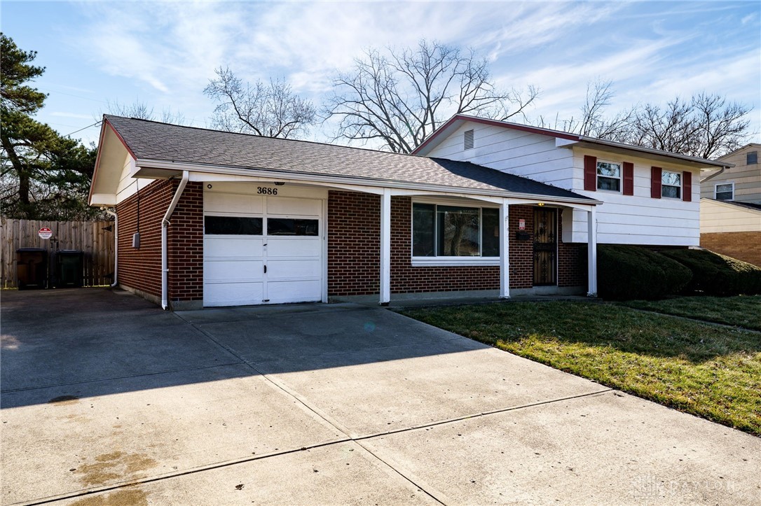 3686 Hermosa Drive
