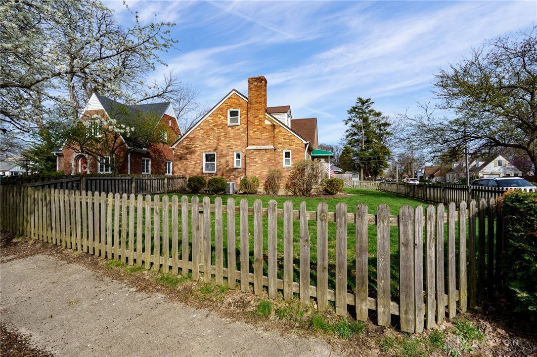 701 Buckingham Road