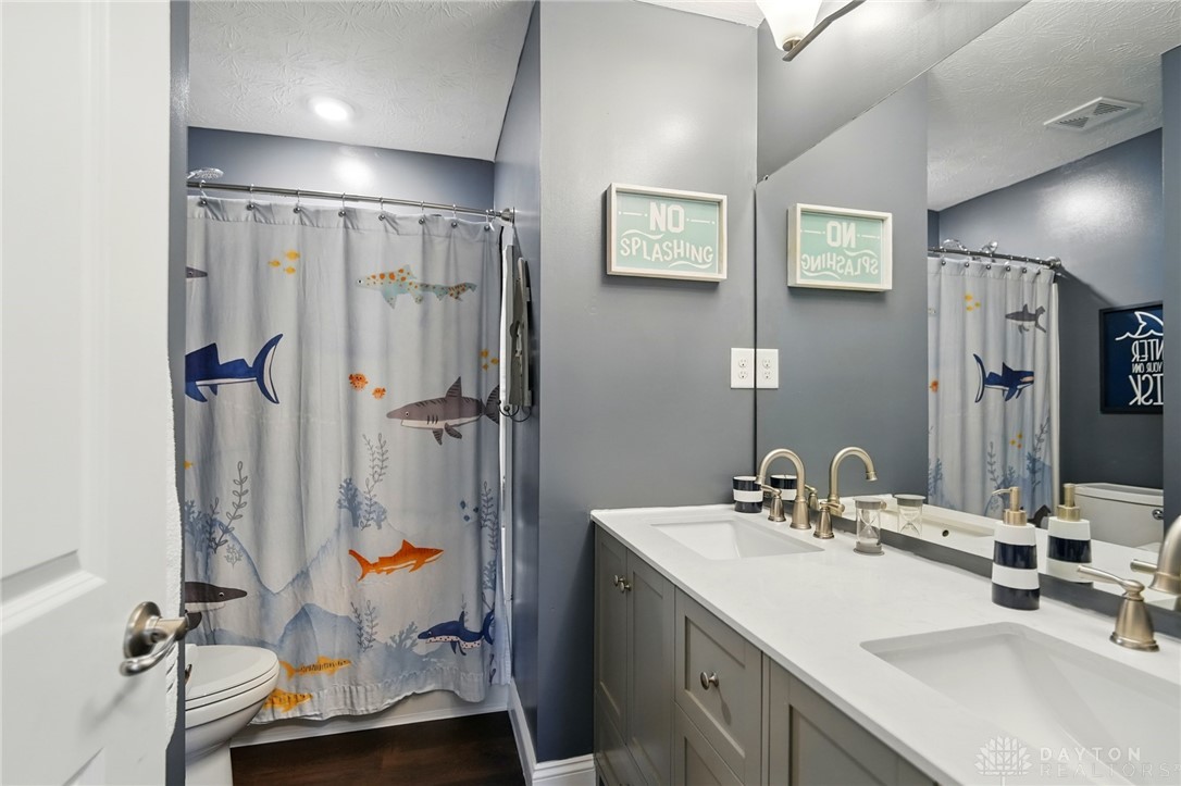 8772 Rhone Court