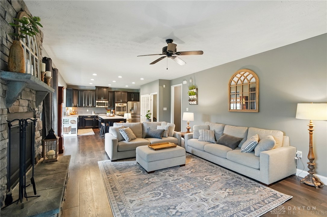 8772 Rhone Court