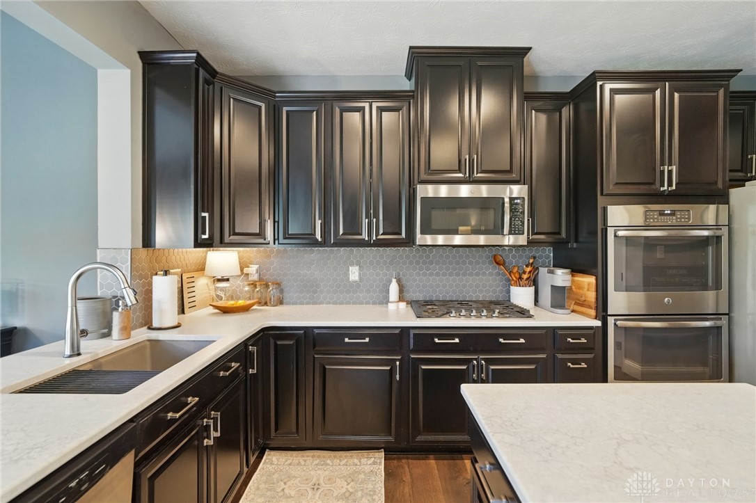 8772 Rhone Court