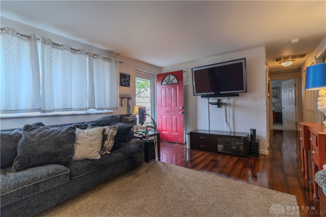 6654 Helwig Drive