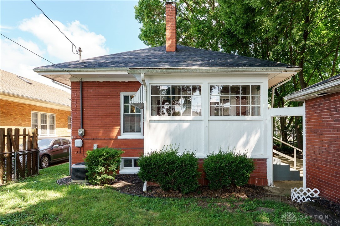 521 Lindsey Street