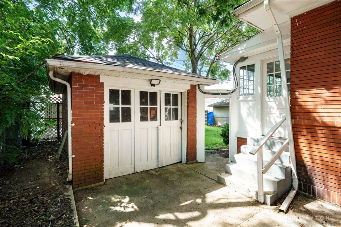 521 Lindsey Street