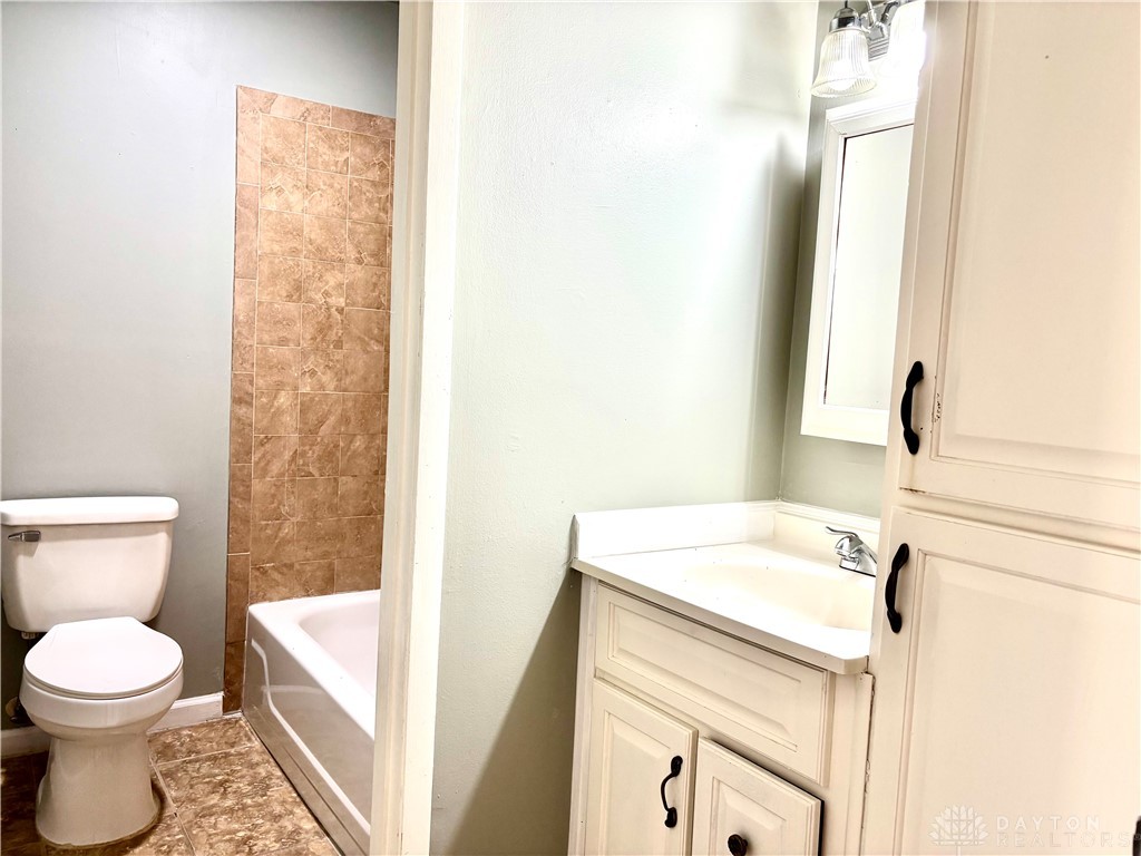 3316 Vanquil Trail