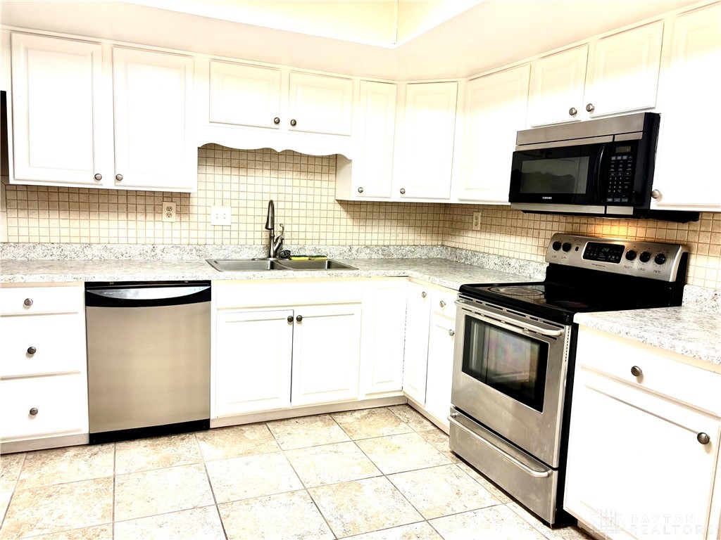 3316 Vanquil Trail